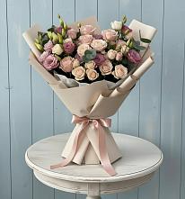 Букет цветов из:  Розы и Лизиантусы в Никитовке