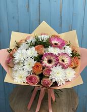 Букет цветов из:  Розы, Герберы и Хризантемы в Никитовке
