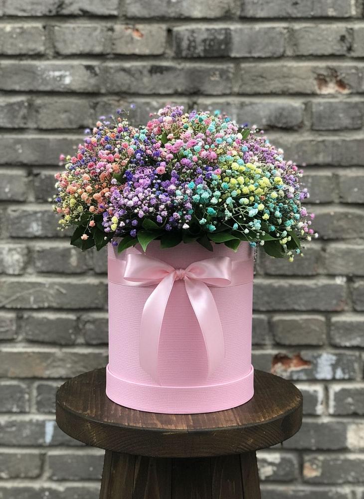 Цветочная композиция из Гипсофила и Розы в шляпной коробке в Никитовке