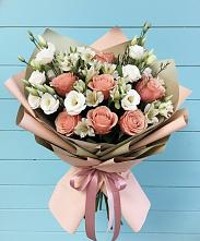 Букет цветов из:  Розы, Альстромерии и Лизиантусы в Никитовке