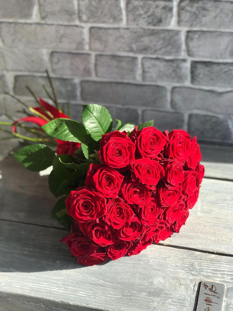 Букет Красные розы Фридом в Никитовке