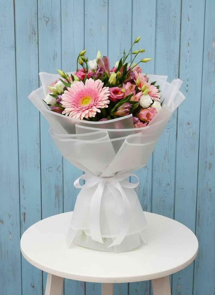 Букет цветов из: Герберы, Альстромерии и Лизиантусы в Никитовке