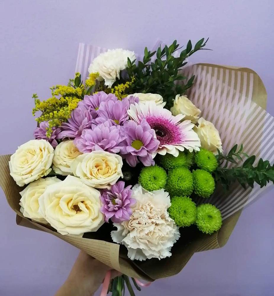 Букет цветов из: Хризантемы, Розы, Гвоздики и Герберы в Никитовке