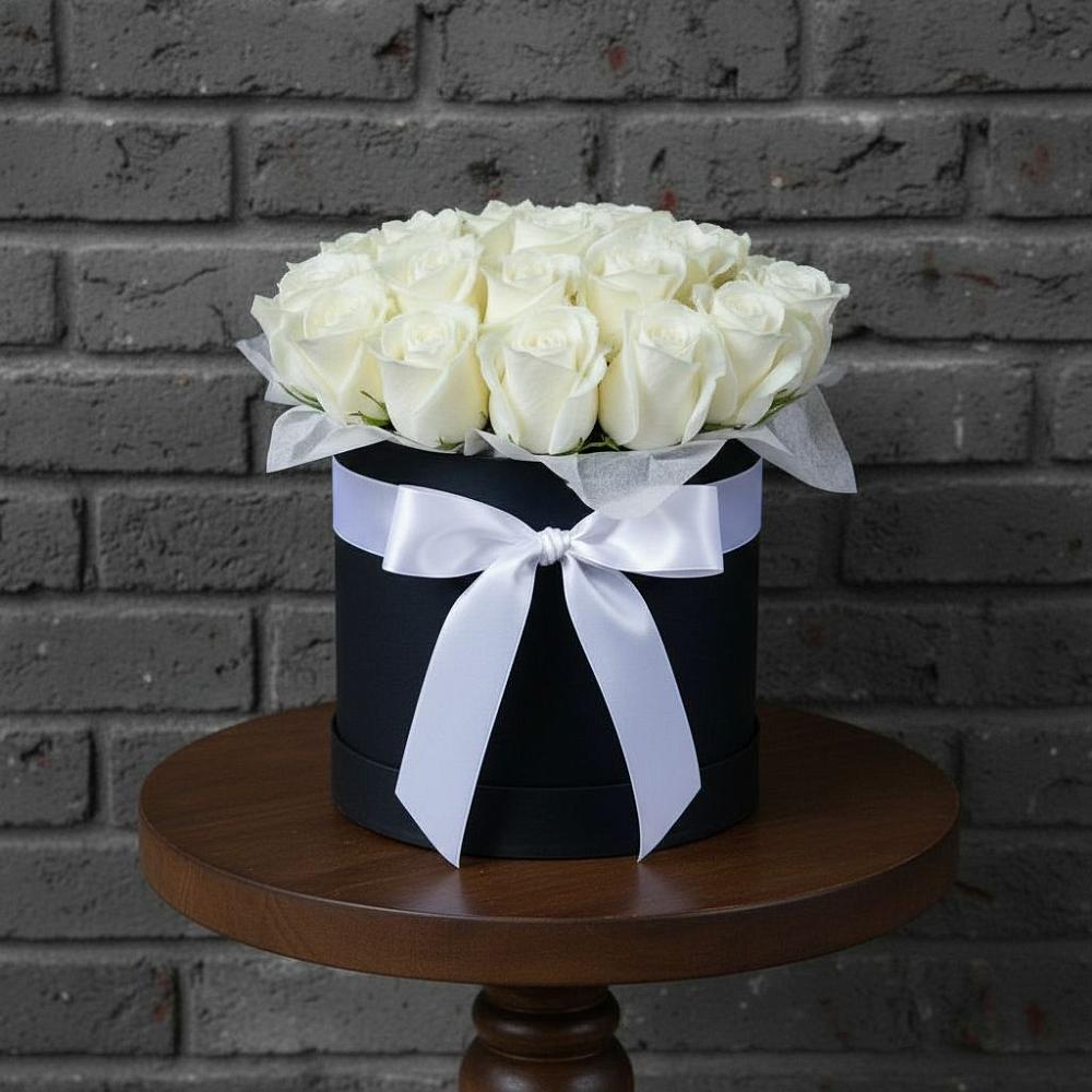 Цветочная композиция из Розы в шляпной коробке в Никитовке