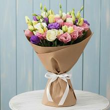 Букет цветов из:  Лизиантусы в Никитовке