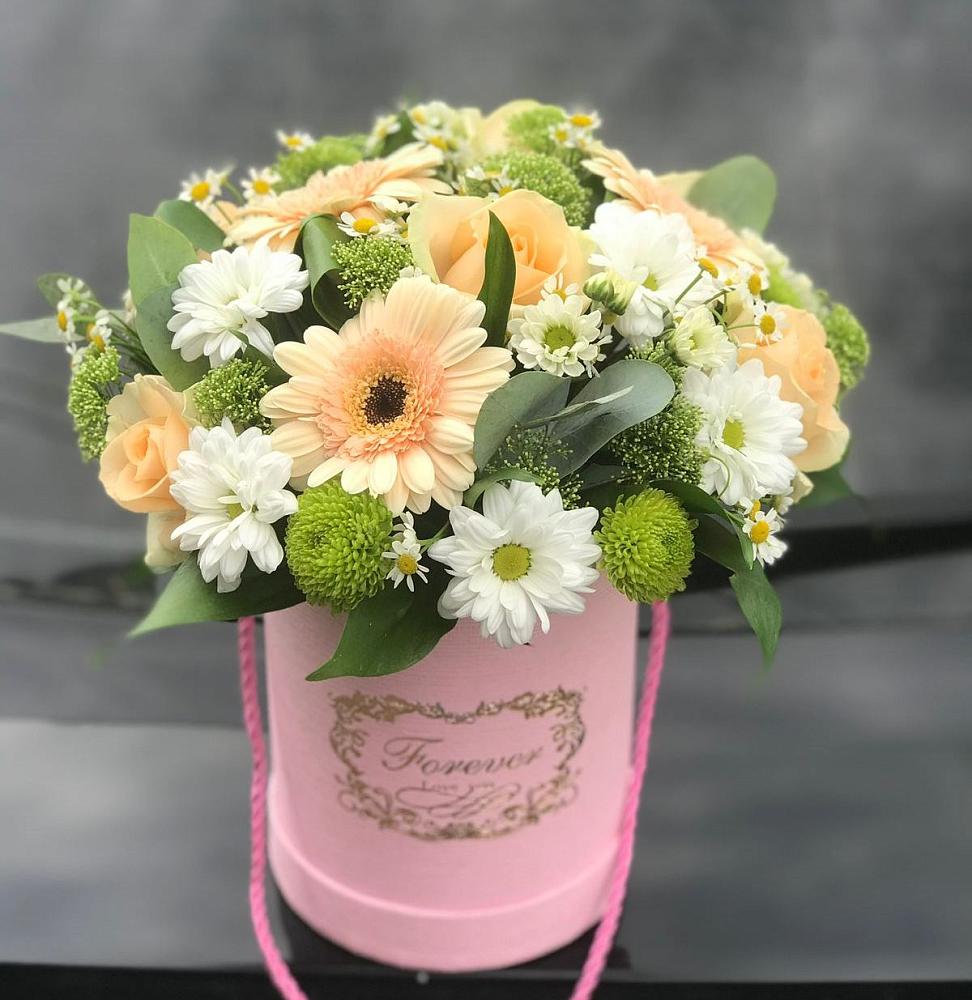 Цветочная композиция из Розы, Герберы и Хризантемы в шляпной коробке в Никитовке